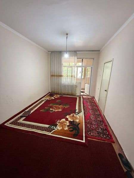 Chilonzor 18-kvartlda 2 xonali kvartiraga sherikchilikka 2 t — фото 2