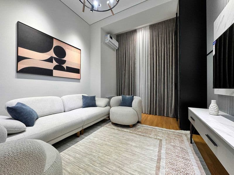 Сдается квартира с красивым ремонтом<br />
<br />
• Район: Ш