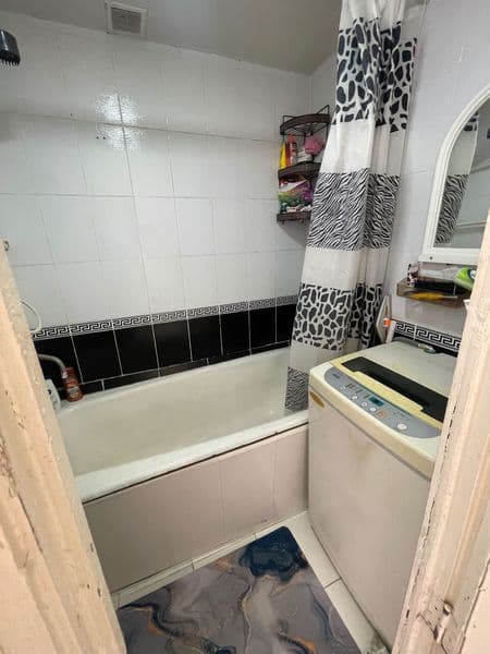 Уютная чистая квартира переделанная в двухкомнатную, сдается — фото 4