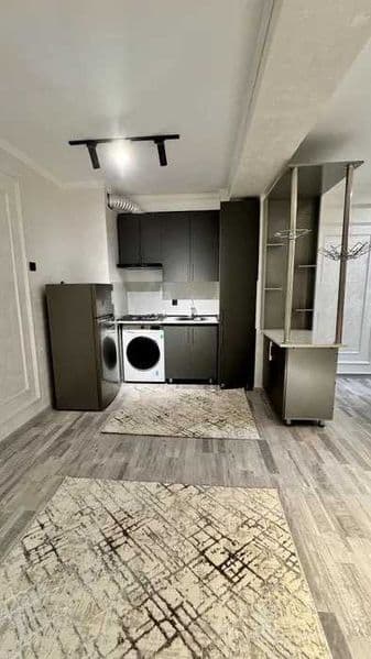 Район: Мирабадский<br />
Адрес: Чехова<br />
<br />
• Комнат — фото 4