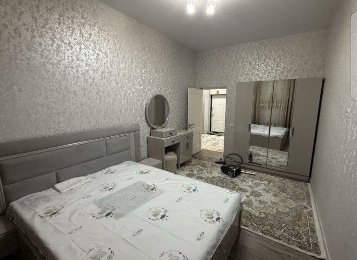 Chilonzor Novza metro yonida 2xonali kvartira ijaraga berila