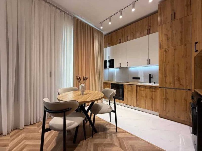 УЛ. САДЫК АЗИМОВА, ЭФЕНДИ<br />
<br />
Вид на Эфенди<br />
< — фото 5