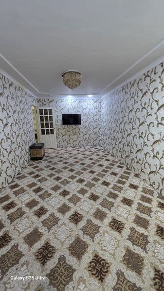 Аренда 3.хонали метро новза оилага ёки кизлага боллага берил