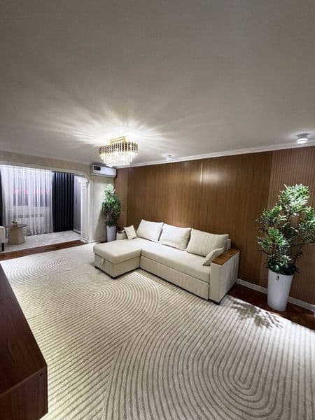 Novza metro 2 xona 2 etaj 2.6 balkon hamma sharoit bor uy ye