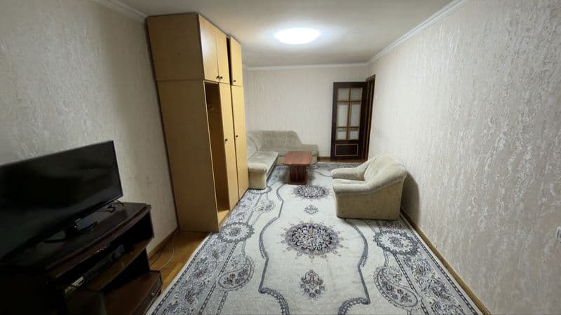 Oxirigacha o’qing. 4 xonalik uy 5-qavatda joylashgan. Faqat 