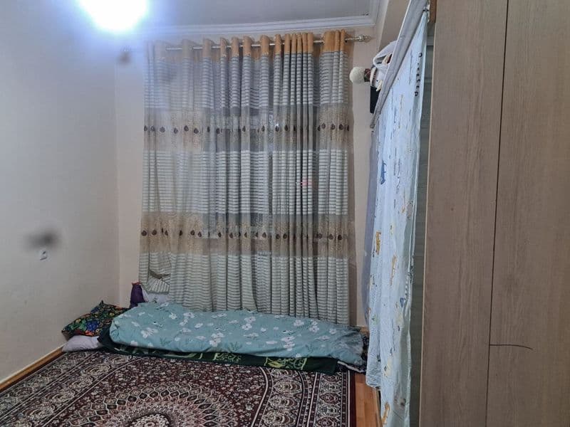 Срочно тозза ишлайдиган ёки ўқийдиган студент болларни ижара