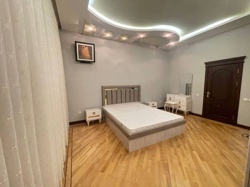 Chorsu Gumda 4xonali kvartira ijaraga beriladi uzoq muddatga