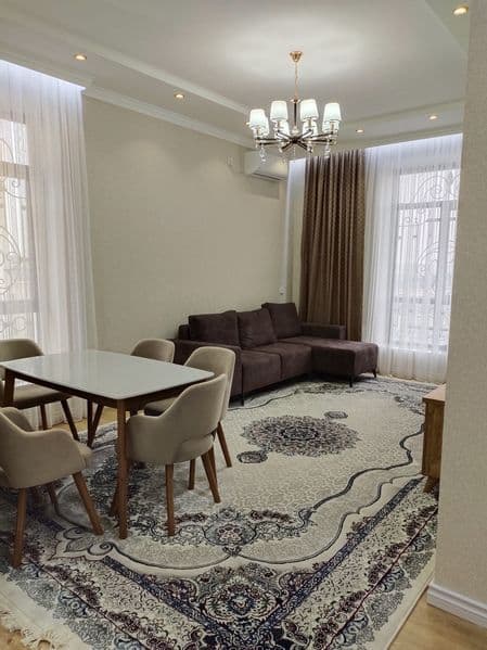 Люкс квартира укомплектована техникой мебелью.<br />
°Интерн