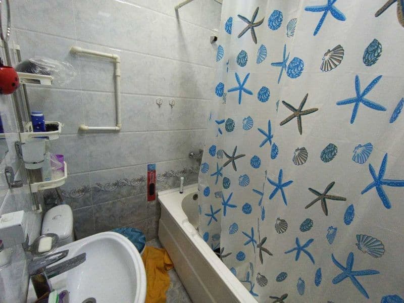 Ориентир: ЦУМ, 110 школа<br />
<br />
Общая площадь — 70 м²< — фото 5