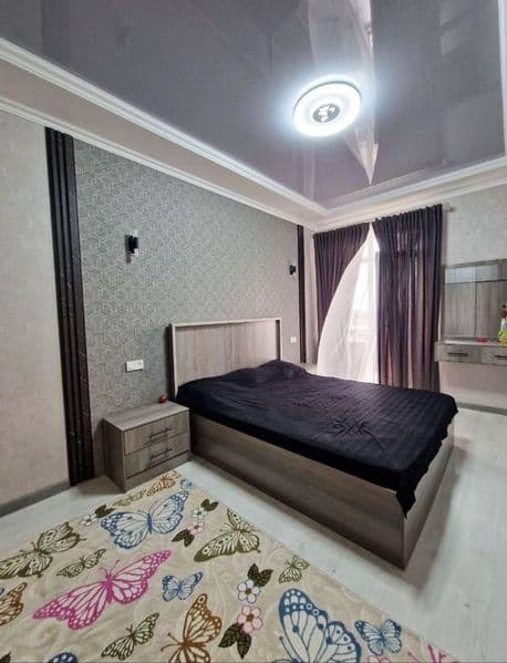 Шайхантахурский район, рядом с метро «Гафур Гулям». 2-комнат