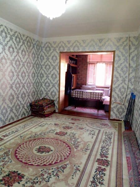 Asalomalekum kvartira massivda joylashgan hazyayni bor juda 