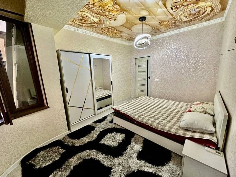 Yunusobod 14kvartl Petushokda Turkiston metroni oldida Kv bo