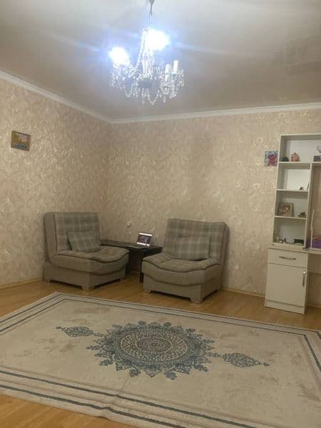 Светлая и просторная 2-комнатная квартира в хорошем районе ц