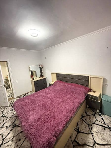 Чиланзар район<br />
Метро Чиланзар  (5 минут пешком)<br />
