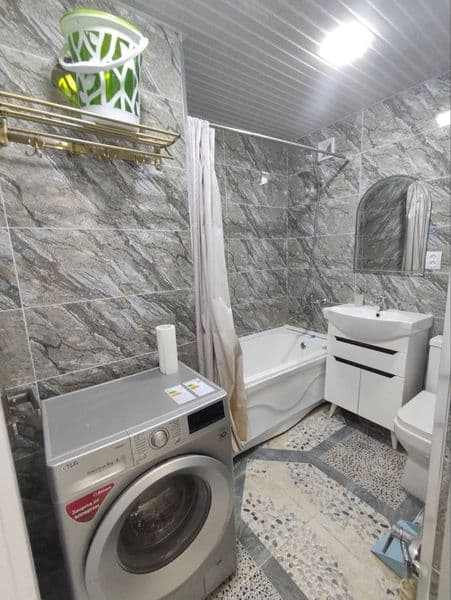 Сдается 1 комнатная переделанная в 2-х, в Алмазарский район. — фото 2