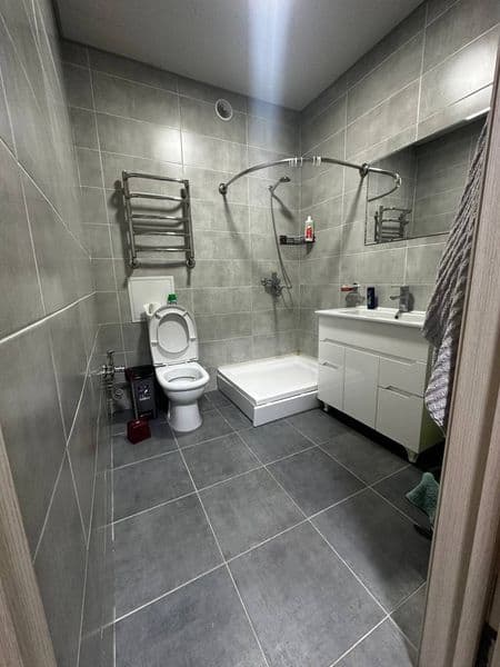 Срочно здайотса квартира <br />
Яшнабатиски район махтумку < — фото 4