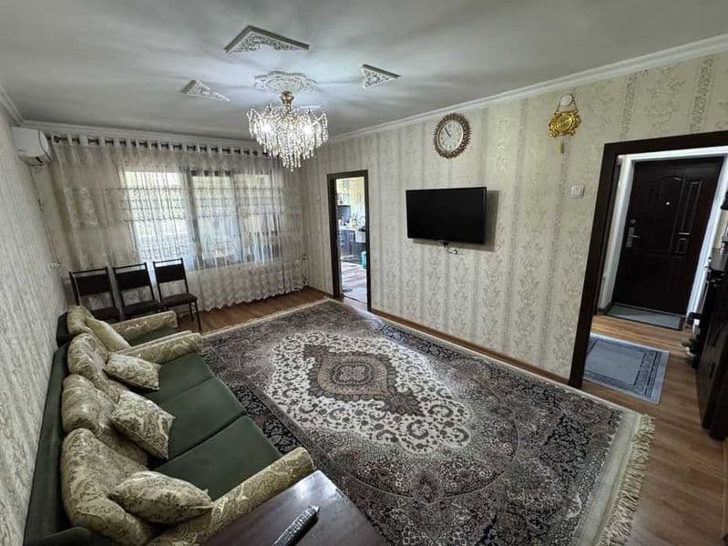 Сдаётся квартира мирободские район парк фуркат 3 комнта для 