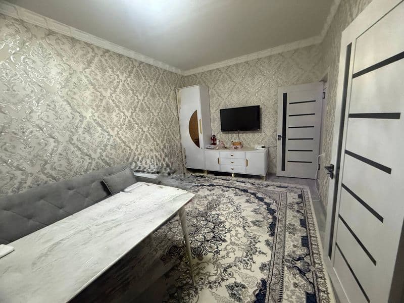 Аренда <br />
Массив Феруза <br />
2перед 3 /1/4 ком раздель