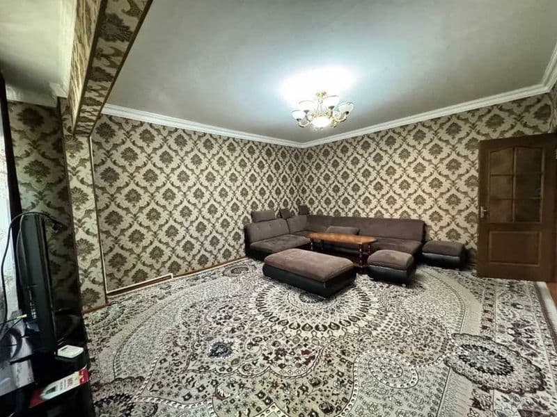 Toza akkuratni turadigan 1 kishi (male) olinadi, 3xonali yev