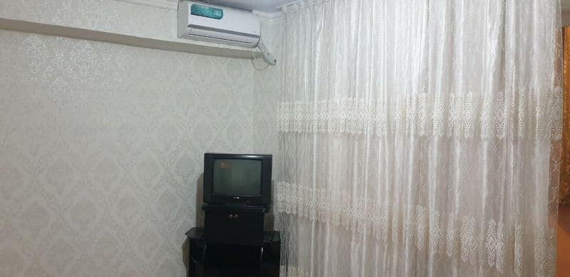 Кора камиш 2/4 заксли оилага ижарага берилади 2 хона уй пуст