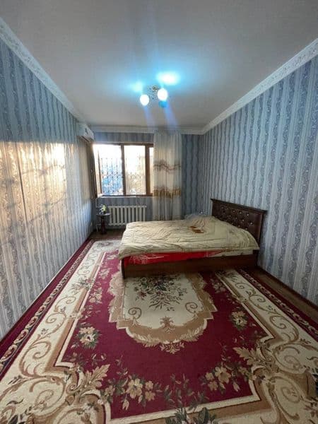 Безхазайка .Без маклерМирзо Улугбек метро олдида <br />
Кизл