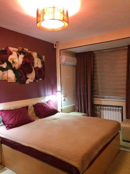 Сдаётся  Квартира<br />
Ориентир - Чиланзар 25<br />
Город -