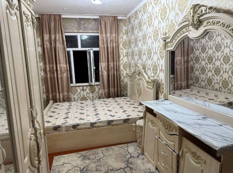 Без маклера. Квартира моя.<br />
2-комнатная, переделана в 3