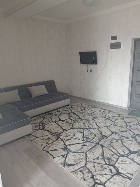 Юнусабад 4 квартал, 2 хонали квартира, 44 кв ижарага берилад