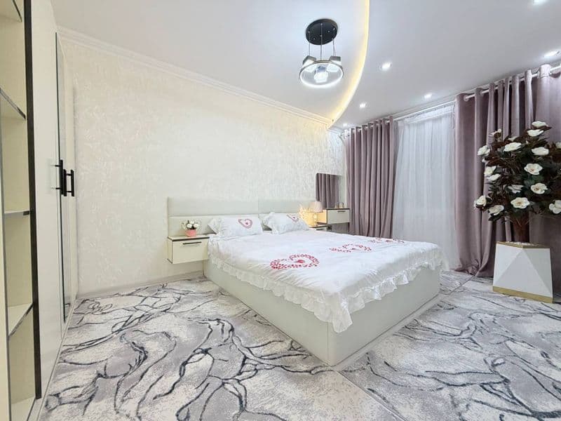 Metroga yaqin 3 xonali uyimiz arindaga berilaladi yaxshi oil