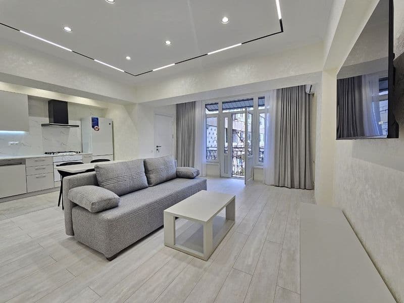 Сдается 2х комн.кв. на Ц-7, новый дизайнерский ремонт, со вс