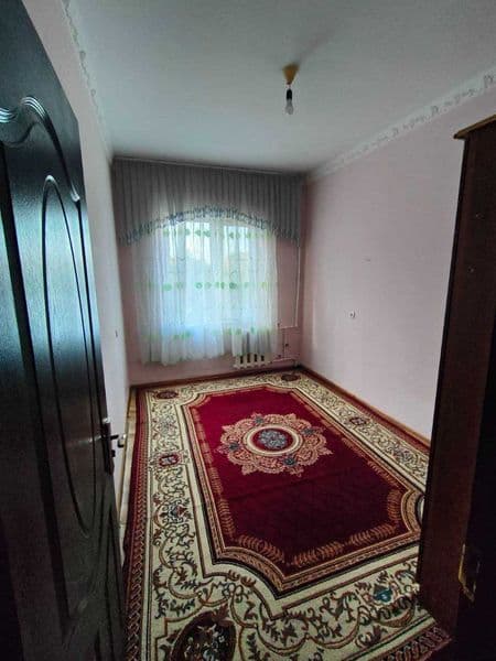 Oilaga beriladi qoraqamsh 2/4 da 3 xona uy.<br />
Yashash uc