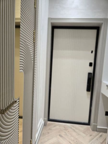 Империя Клаб сити. 2 комнатная квартира с дизайнерским ремон