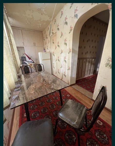 Сдается 2х комнатная переделанная в 3х комнатную. Имеется вс