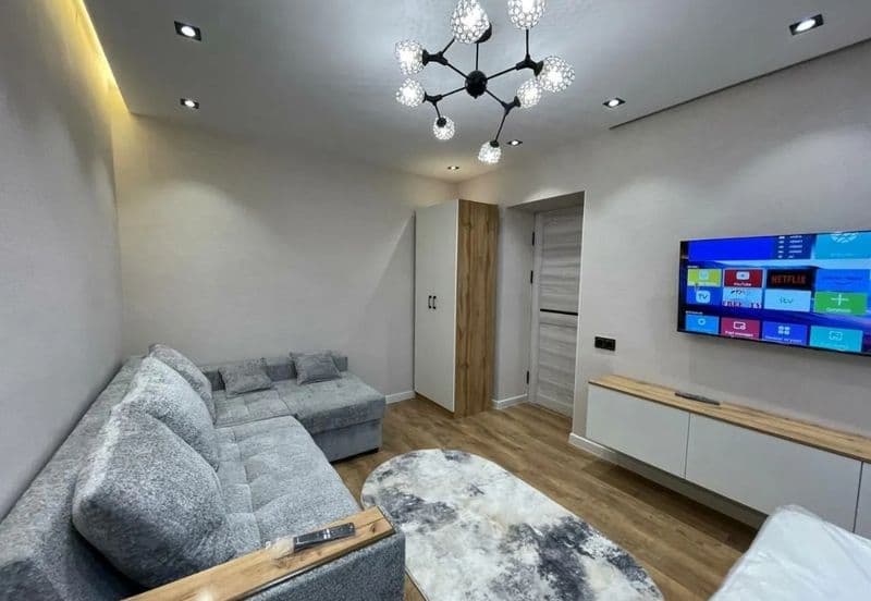 Сдаётся квартира Евро ремонт Чиланзар 1 квартал 1*2/4/4 В кв