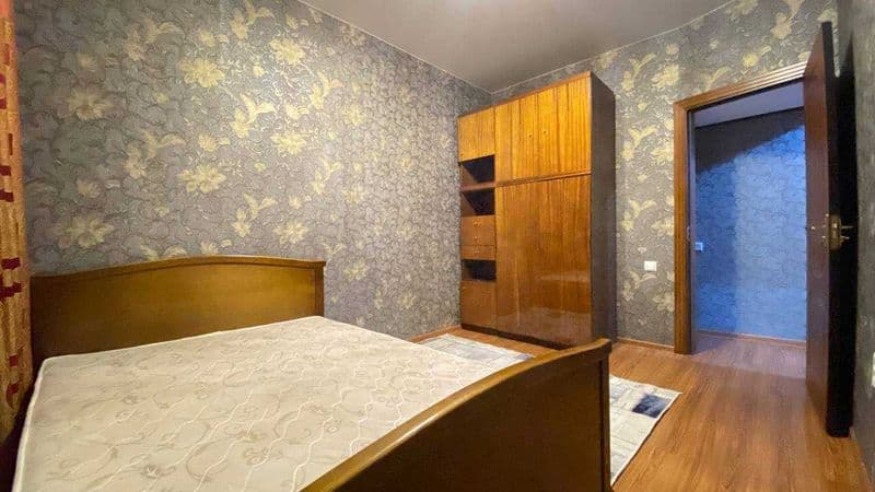 [2ЧИ: 002]<br />
<br />
2 комнаты • 50 м² • 2/4 этаж<br />
<