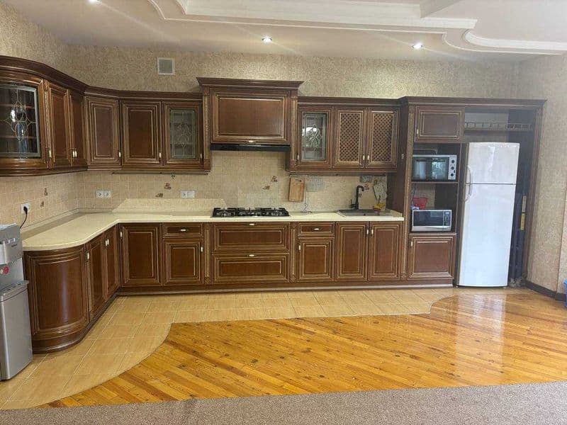 Аренда квартира в центре для иностранцам<br />
Квартира 280м