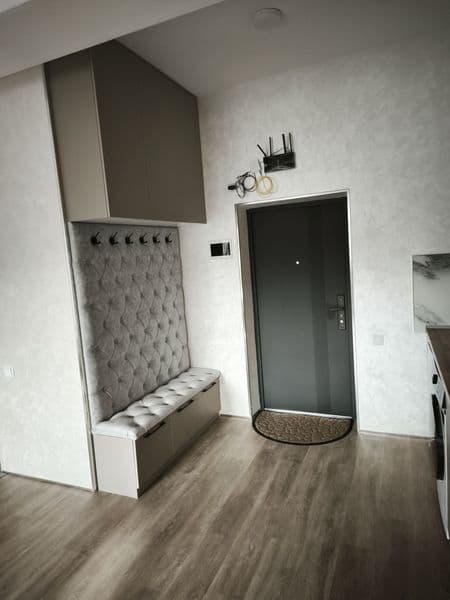 Аренда 1 комнатная квартира студия,  новостройка..  Первая с