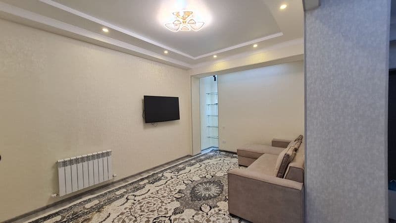 Сдается двухкомнатная квартира: уютная, очень теплая, для це