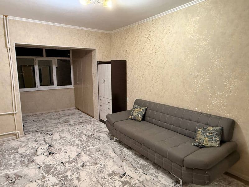 Квартира кадышва 2 хона хамма шароити бн