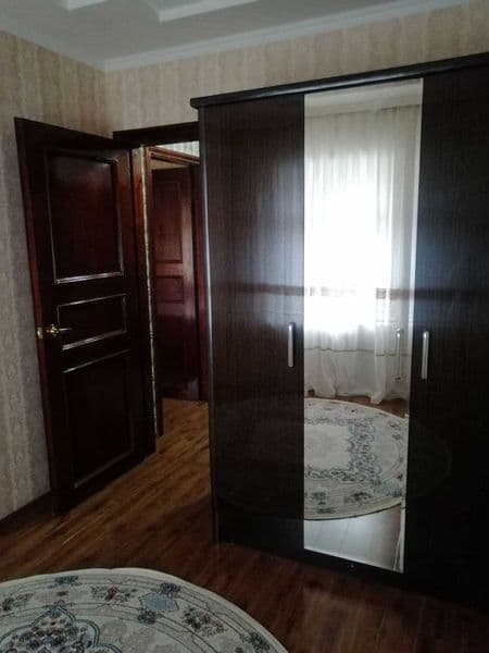 Сдаю в аренда 3/3/4, Метро Бадамзар, кирпич<br />
<br />
Юну — фото 4