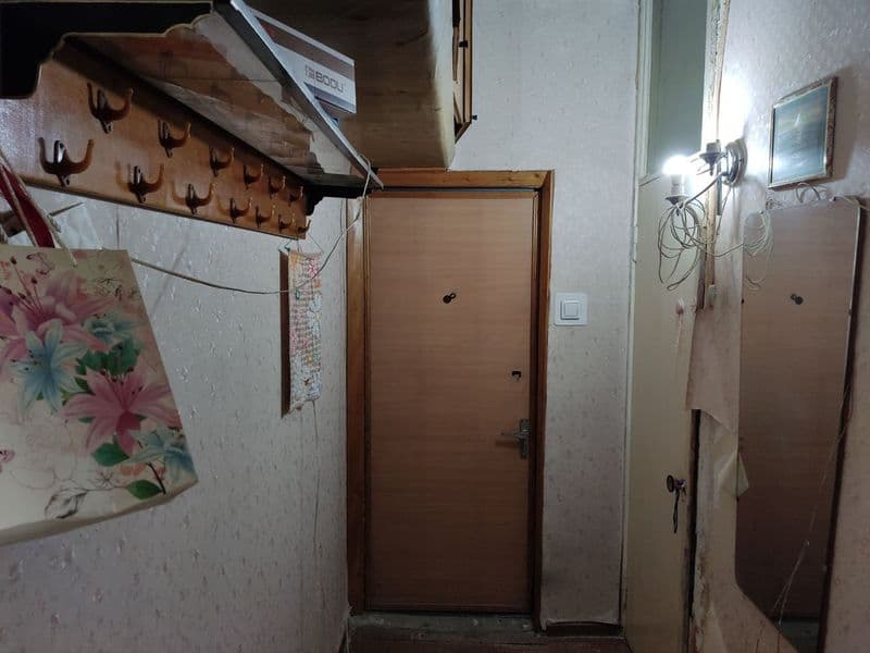 Сдается двухкомнатная квартира на третьем этаже без ремонта. — фото 4