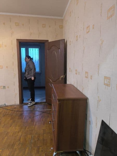 Сдаётся квартира 1/5/5 на Сергели-4 <br />
Холодильник и ков — фото 4