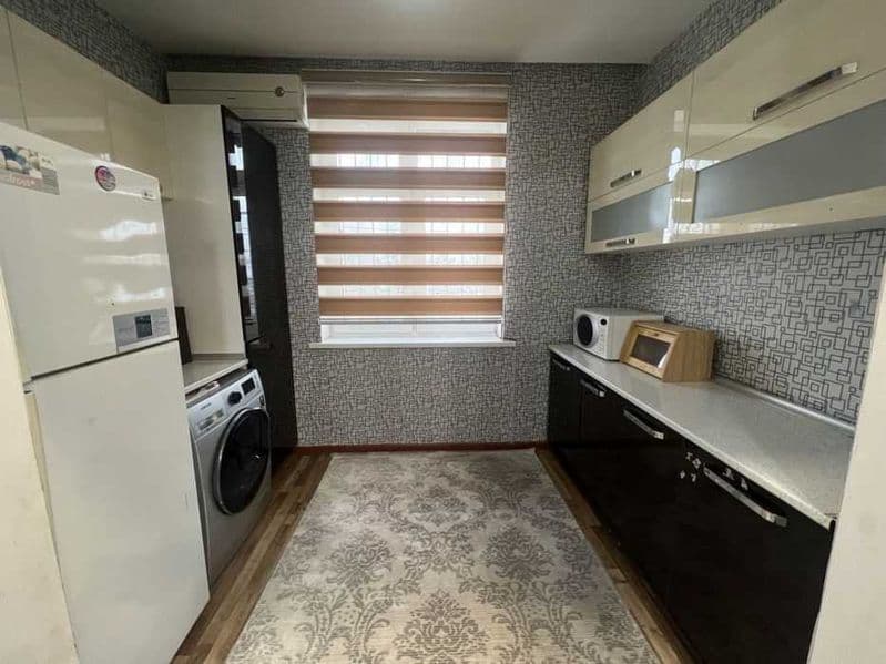 Район: Мирабадский<br />
Адрес: Госпитальный<br />
<br />
Ко — фото 4