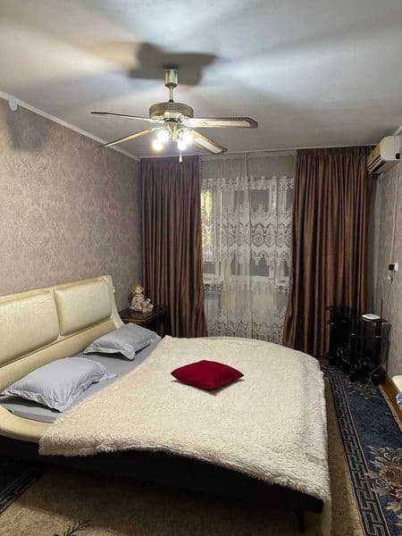 Сдаётся 1-комнатная квартира с балконом на длительный срок<b