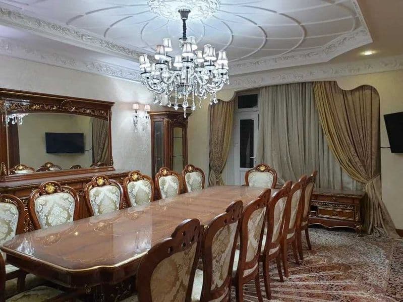 Сдаётся в аренду 4-комнатная ор-ир ул. Нукус, бутик Гламур<b