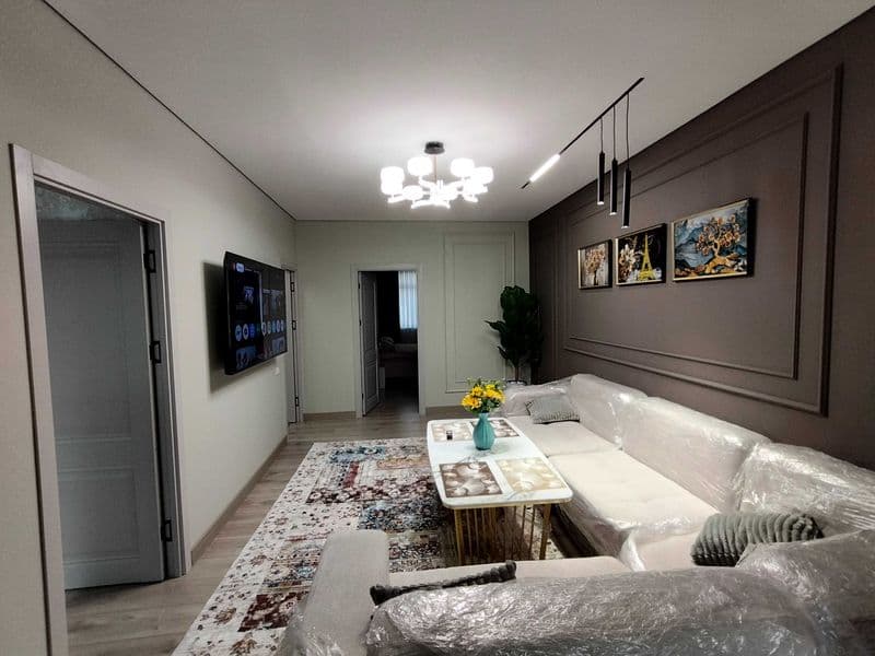 Сдаётся 2в3 комнатная квартира в отличном локации с Авторски