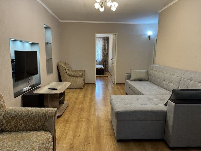 Сдаëтся в аренду двух комнатная квартира в кирпичном доме на