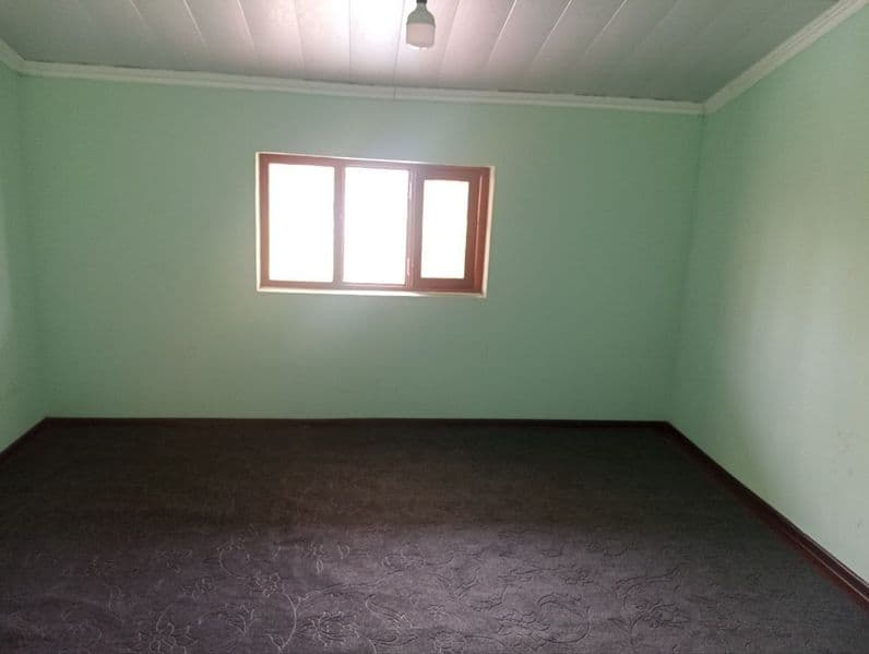 Sergelida kvartira bor 1  kishga 800mingdan boxcha maktab bo