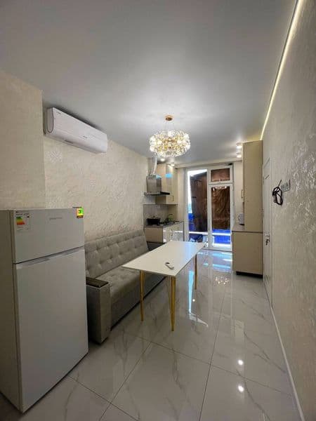 Uch qaxramon Xon saroy ocean<br />
Talaba qizllar uchun oyli