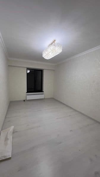 Kvartira ijaraga beriladi!<br />
<br />
Manzil: Shirin chorr